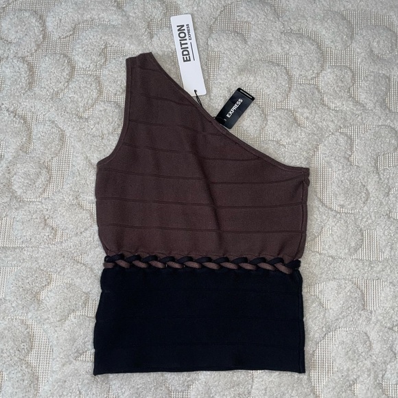 Limited Edition Body Contour Braided Color Block One Shoulder Sweater Tank - Picture 7 of 7